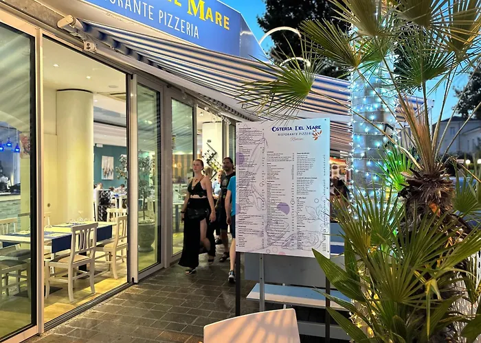 Hotel Blue Moon